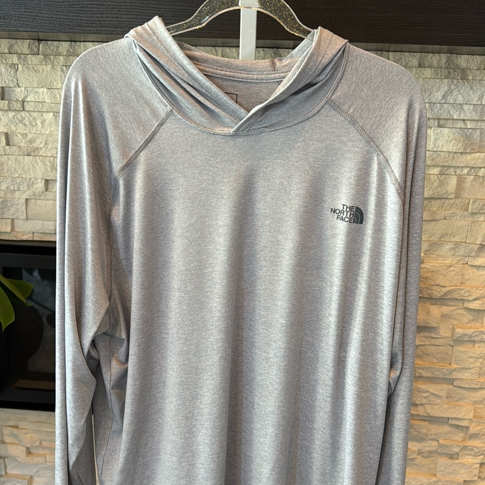 North face light weight hoodie XXL